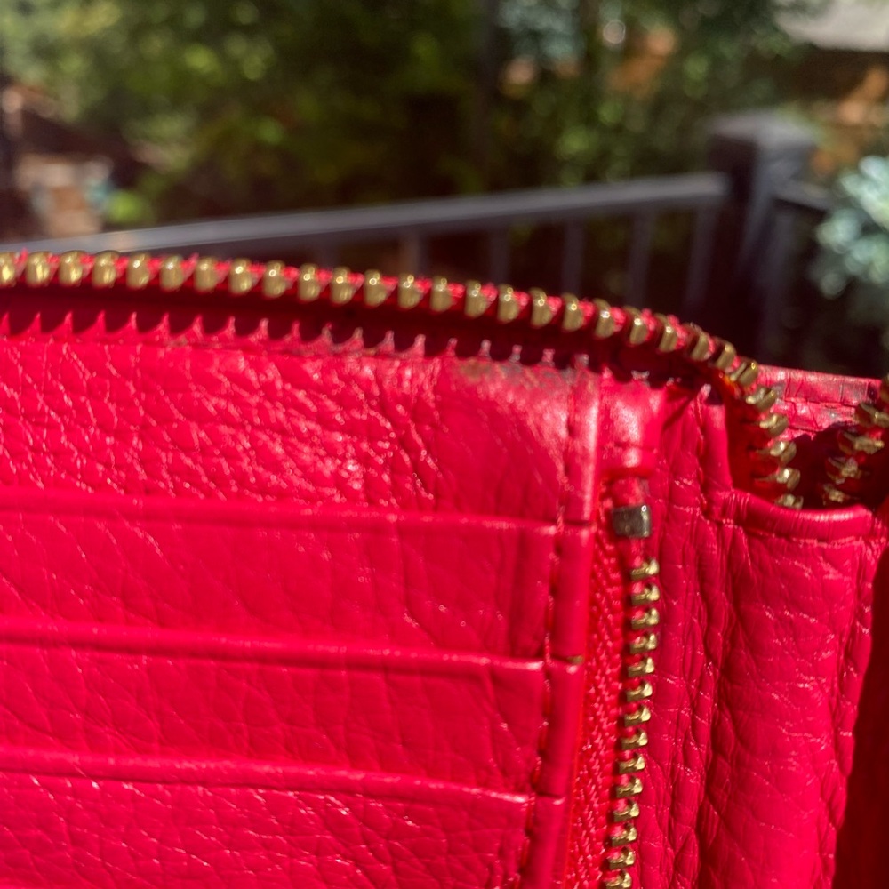 Marc By Marc Jacobs Red Leather Wristlet with Gold Plaque - Picture 10 of 10